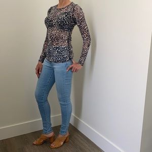 Karen Kane blouse size small animal print